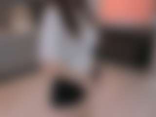Live cam show with ClarettaMalay - Petite Young Adult on infinitiblacc.com