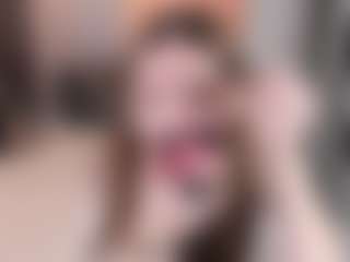 Live cam show with ClarettaMalay - Nipple Piercings on dropp.cam