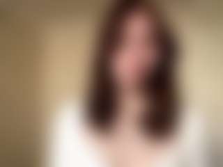 Live cam show with Kelly - Skinny on Milfs Live