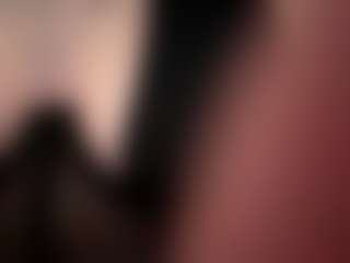Live cam show with Kelly - Genital Piercings on Camsoda