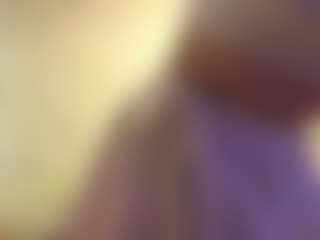 Live cam show with Kelly - Blonde Hair on Camsoda