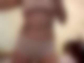 Live cam show with Kelly - Green Eyes on Instabang