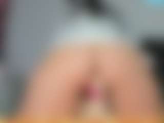 issabellaa04's Live Sex Cam Show