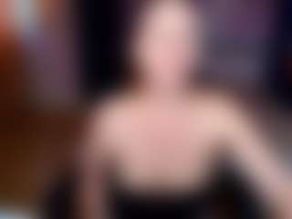 Live cam show with LunaKissesx - New White on camwithhim.com
