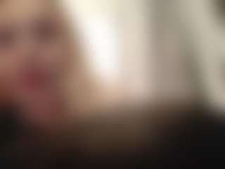 Live cam show with SadyeDobiesz - New Shaved Pussy on Camsoda