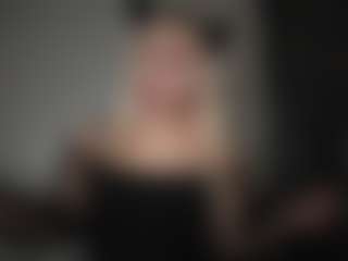 Live cam show with SadyeDobiesz - Fingers on Milfs Live