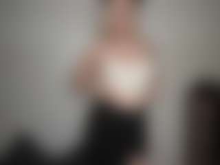 Live cam show with SadyeDobiesz - Lesbian on CamClone