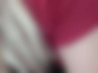 Live cam show with SadyeDobiesz - Joi on SmokeAndPoke