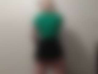 Live cam show with SadyeDobiesz - Blonde Hair Middle Aged on StripNow