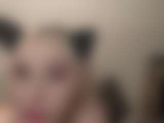 Live cam show with SadyeDobiesz - Middle Aged on Camsoda.co