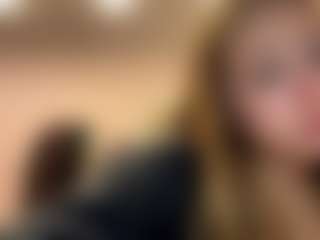 Live cam show with StephaniMaggio - Squirt Blonde Hair on milfzrlive.com