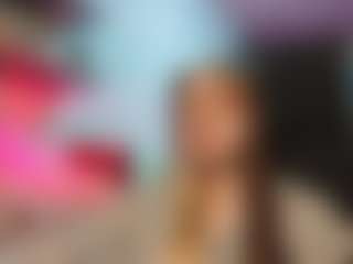 Live cam show with TemekaErnstes - Public Brown Hair on Camsoda