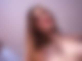 Live cam show with TessKennel - Striptease on Camsoda