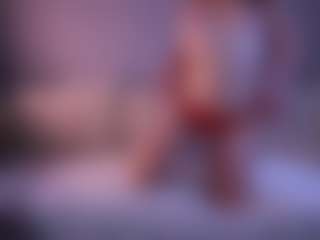 Live cam show with TessKennel - Lesbian on Hubzter Live