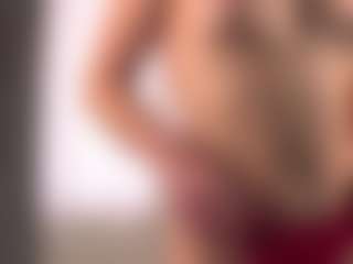 TessKennel MILF-webcamperformer live