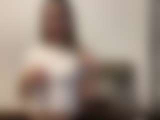 Live cam show with TressieLough - Teen (18+) on Camsoda
