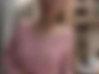 Live cam show with TressieLough - Spank on CamwithHer