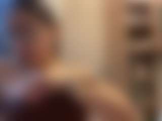 Live cam show with TressieLough - Deepthroat on Gym Cam Girls