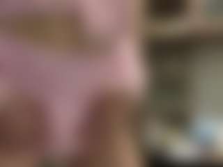 Live cam show with TressieLough - Skinny Teen (18+) on Camsoda