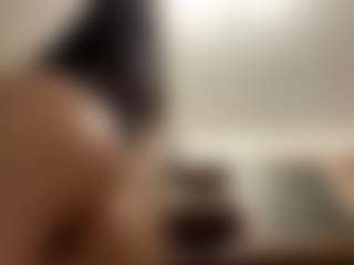 Live cam show with TressieLough - Plug on Camsoda