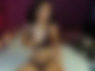 Live cam show with AkiraHayes - New Sexwebcam on SinfulBabes