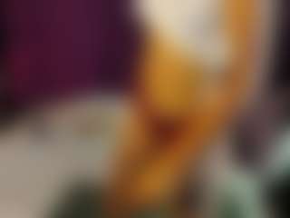 Live cam show with AkiraHayes - Skinny on Instabang