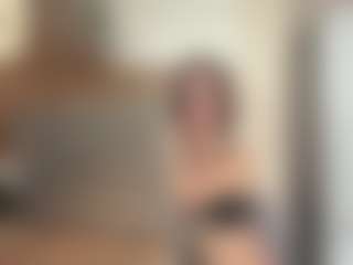 ChristaLurie's Live Sex Cam Show