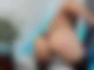 Live cam show with Karol Deny - Middle Aged on Camsoda