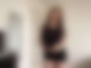 LeraValentini's Live Sex Cam Show