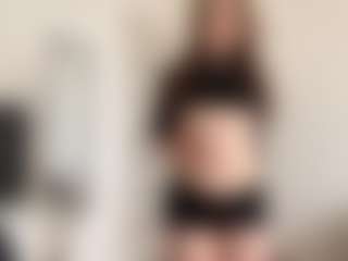 LeraValentini's Live Sex Cam Show