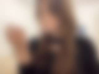 Live cam show with LeraValentini - Cute on StripNow
