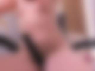 Lunneth's Live Sex Cam Show