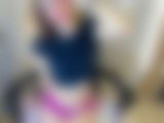Live cam show with Lunneth - New Young Adult on eurowanks.com