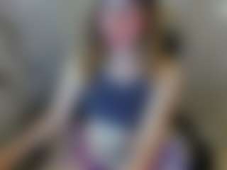 Live cam show with Lunneth - Cowgirl on SxyPornLive