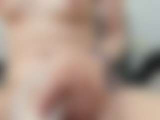 Live cam show with Lunneth - Hairy Pussy on alttransgirls