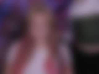 Spettacolo in cam dal vivo con mariam-veil - Girly su Camsoda