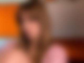 Spettacolo in cam dal vivo con ShawandaChesher - Upskirt su Camsoda