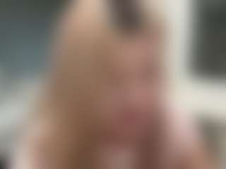 Live cam show with ToccaraLockridge - Eating Pussy on camwithhim.com