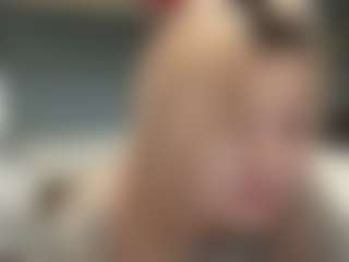 Live cam show with ToccaraLockridge - Blonde Hair Fetish on SpankPalCams
