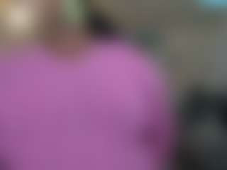 Live cam show with VixenFyre - Mature on studioflirtlive.com