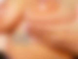 Aliceefox1's Live Sex Cam Show