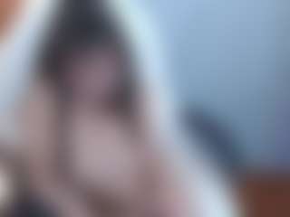 Live cam show with Amys19 - Gagging on Camsoda