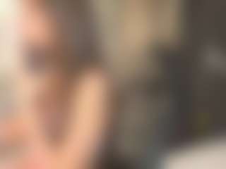 Live cam show with Amys19 - Tittyfuck on Camsoda
