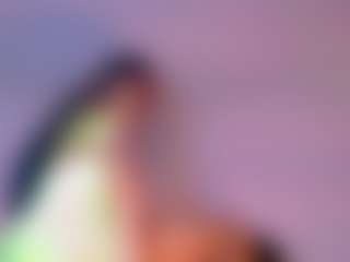 Live-Cam-Show mit saray-hornyy - Nipple Piercings auf Camsoda