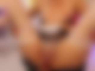 StellaCruzMILF's Live Sex Cam Show