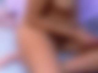Live cam show with Ninarose01 - Small Tits on CamClone