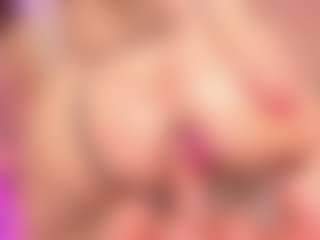 amelia-lov33's Live Sex Cam Show