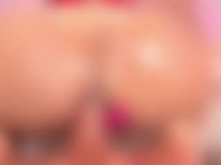 Live cam show with amelia-lov33 - Spin on Camsoda