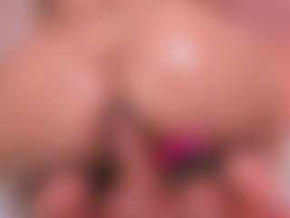 Live cam show with amelia-lov33 - Red Hair on Streamer API
