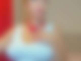 Live cam show with DangerSimona - BBW Dildo on TeamSkeetLive